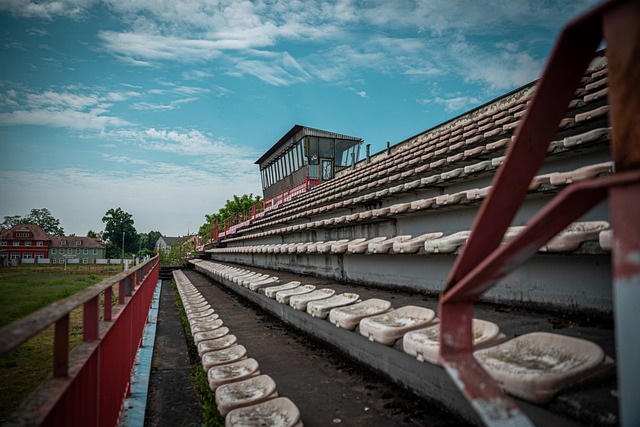 明对比的是 明对比的是